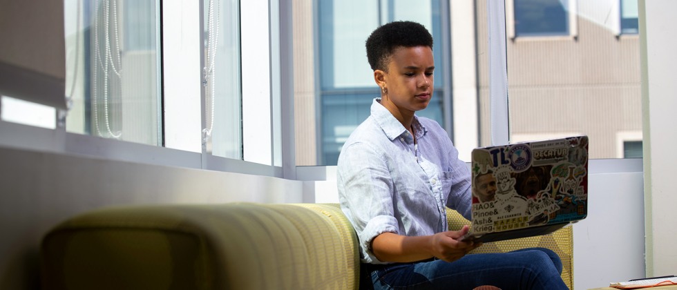 Brown online learning student